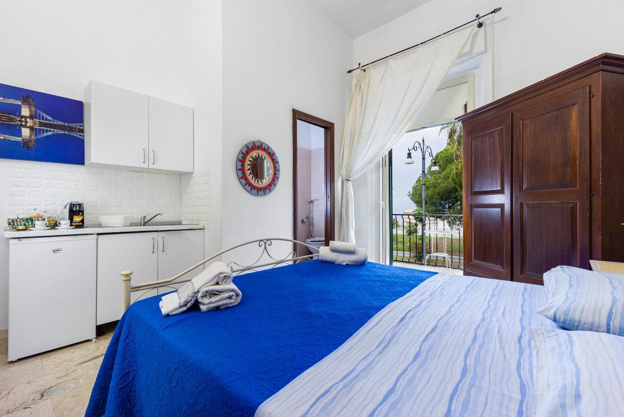 Il Balcone Sullo Stretto Bed & Breakfast Reggio di Calabria Exterior foto